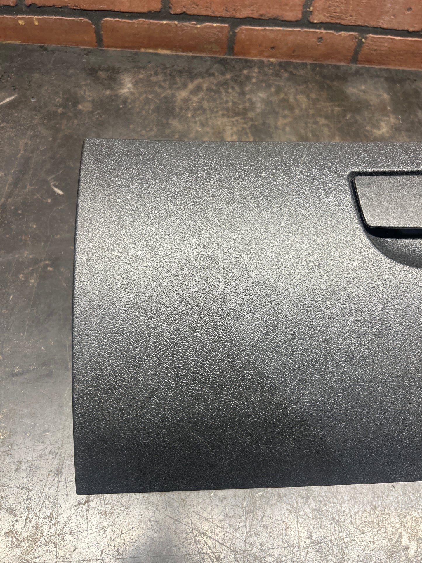 2008-2014 Dodge Challenger Dashboard Glove Box Door Assembly GUEUZ80XDVAC OEM