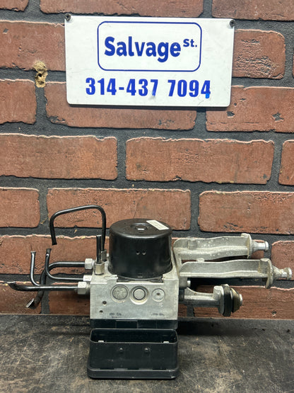 2013-2014 Dodge Challenger ABS Anti-lock Brake Module ABS Pump OEM 04584548AG