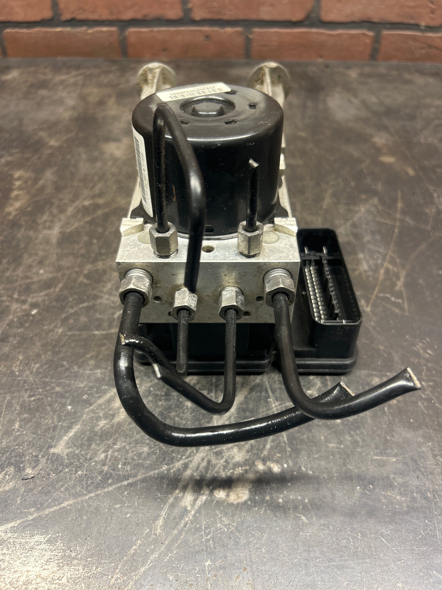 2013-2014 Dodge Challenger ABS Anti-lock Brake Module ABS Pump OEM 04584548AG