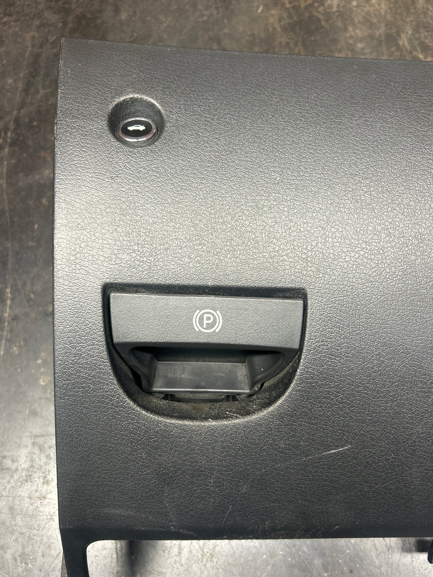11-23 CHALLENGER LOWER STEERING COLUMN KNEE TRIM COVER PANEL OEM 1QZ87XDVAF