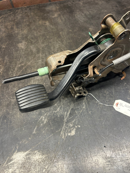 08-23 DODGE CHALLENGER EMERGENCY PARKING BRAKE STOP RELEASE PEDAL LEVER OEM