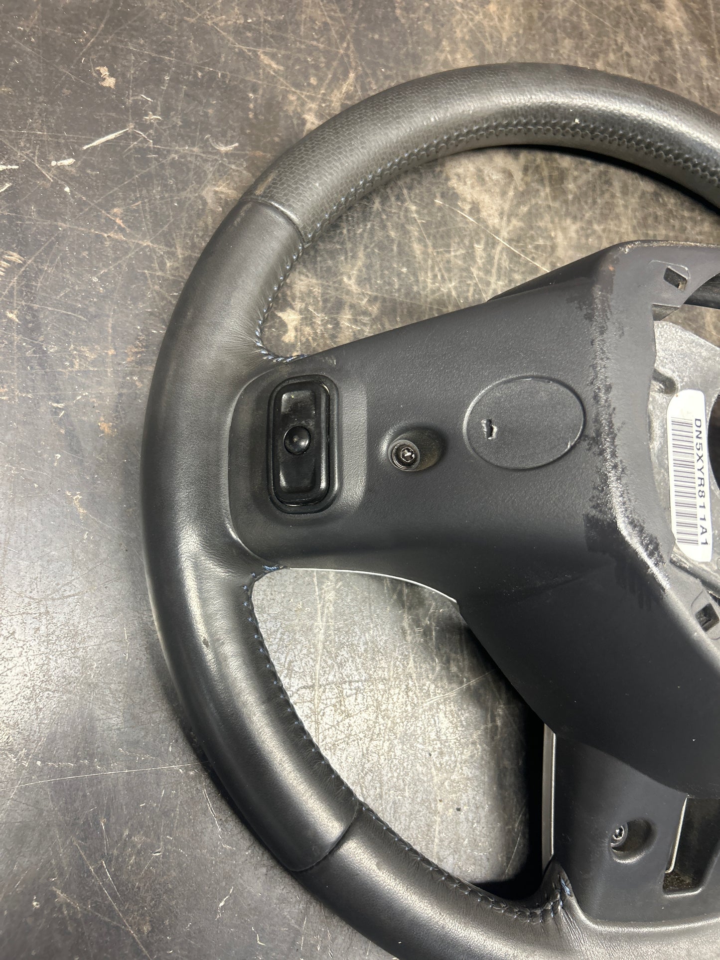 2011-2013 Dodge Challenger SRT8 OEM Steering Wheel Assembly 1UV56XDVAA