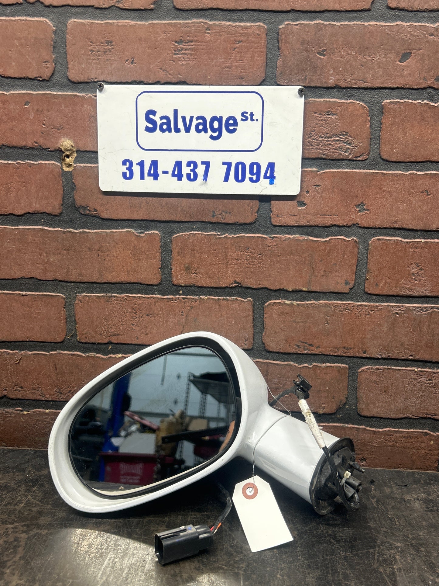 2010-2014 Dodge Challenger LH Driver Side Power Door Mirror OEM PW7 White
