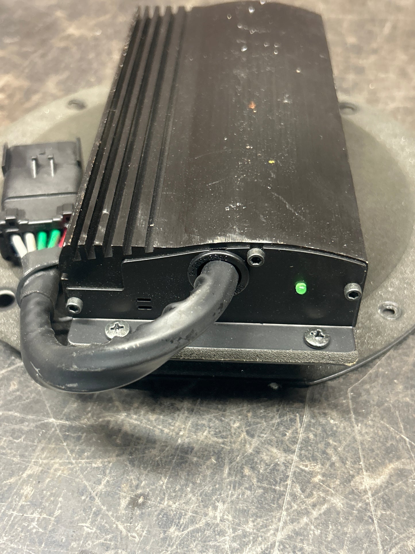 2006-2011 Challenger Charger 300 Magnum Audio Sound Amplifier Amp 68036703AC