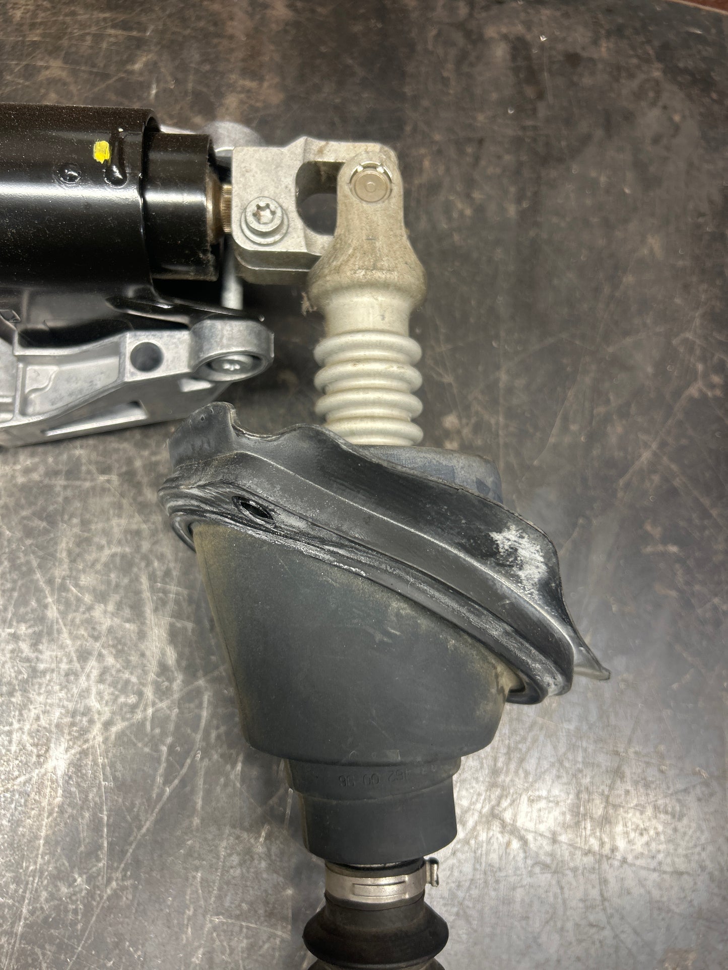 2011-2012 Dodge Challenger SRT8 Steering Column and Shaft OEM  5057577AC