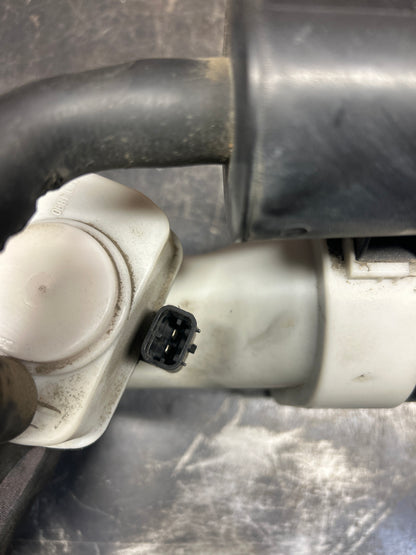 11-17 CHARGER/CHALLENGER/300 6.4L OEM FUEL VAPOR CHARCOAL EVAPORATOR CANISTER