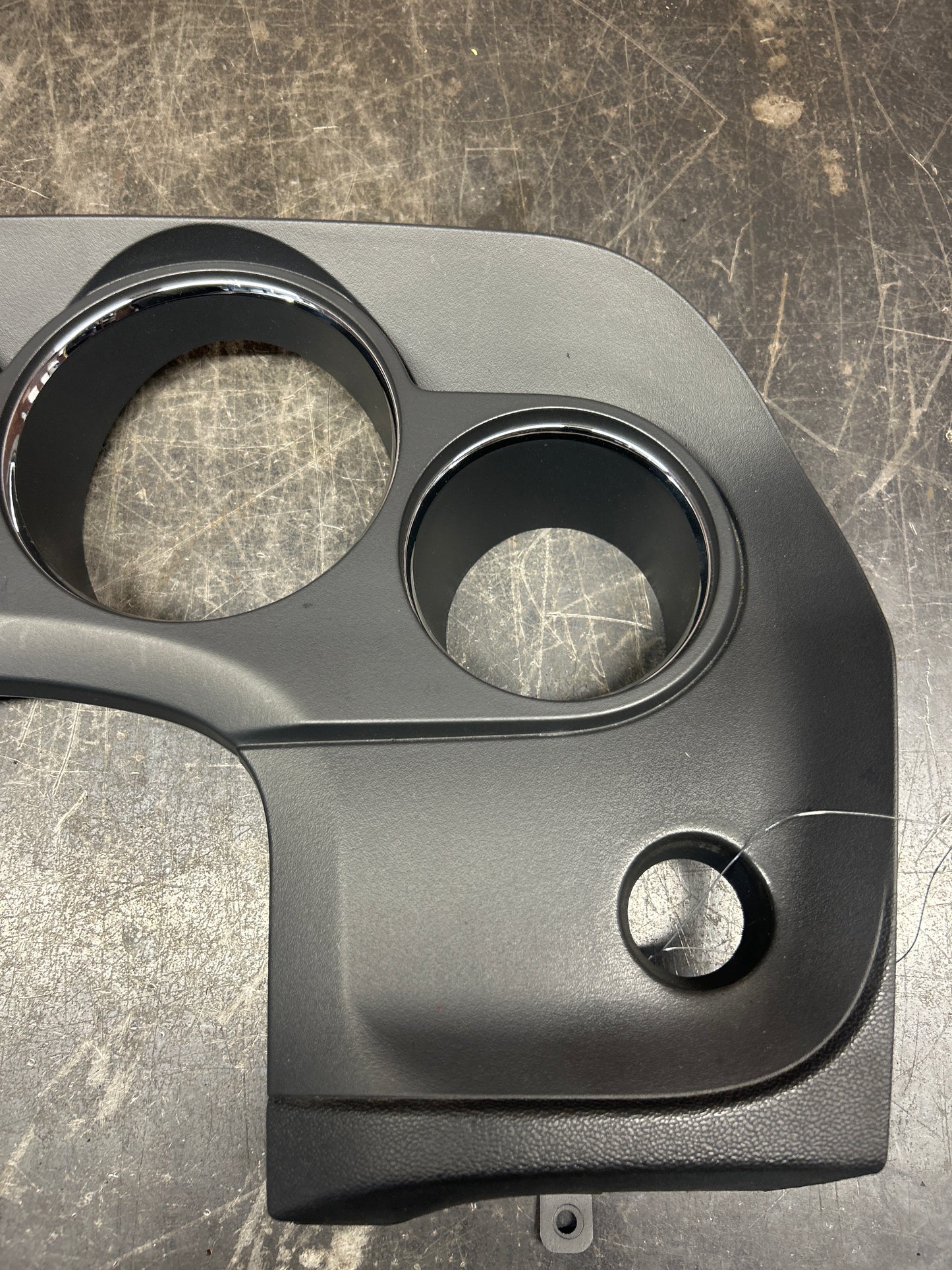 2008-2014 Dodge Challenger SRT8 Speedometer Gauge Cluster Bezel Trim 1188528xdva