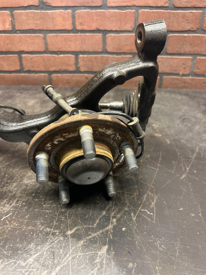 2008 - 2014 DODGE CHALLENGER SRT8 OEM FRONT RIGHT SUSPENSION SPINDLE KNUCKLE HUB