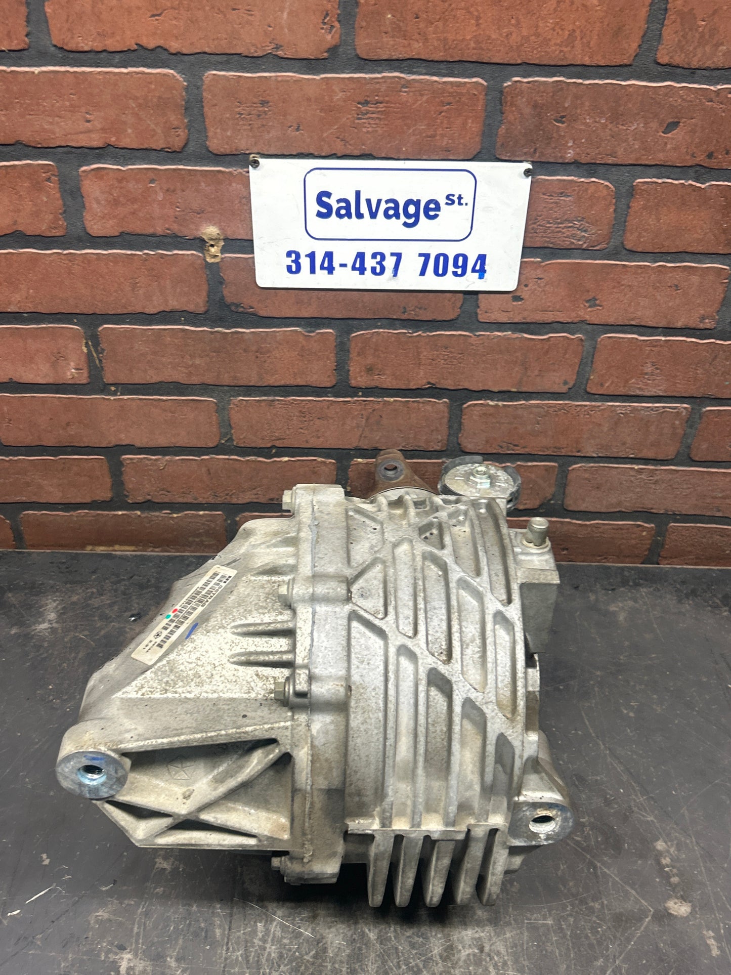 2011-2013 Challenger/Charger/300 3.91 LSD Rear Differential OEM 68085391AA