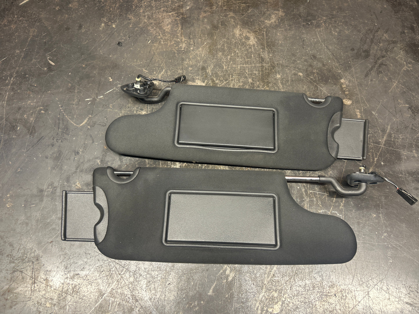 2008-2016 Dodge Challenger Black Extendable Sun Visor Set Pair LH RH OEM