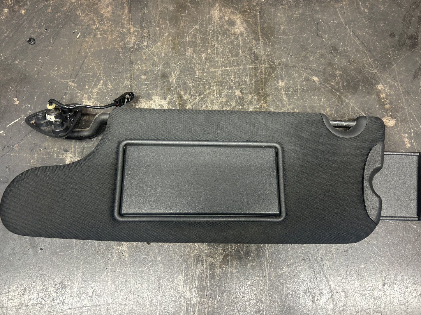 2008-2016 Dodge Challenger Black Extendable Sun Visor Set Pair LH RH OEM