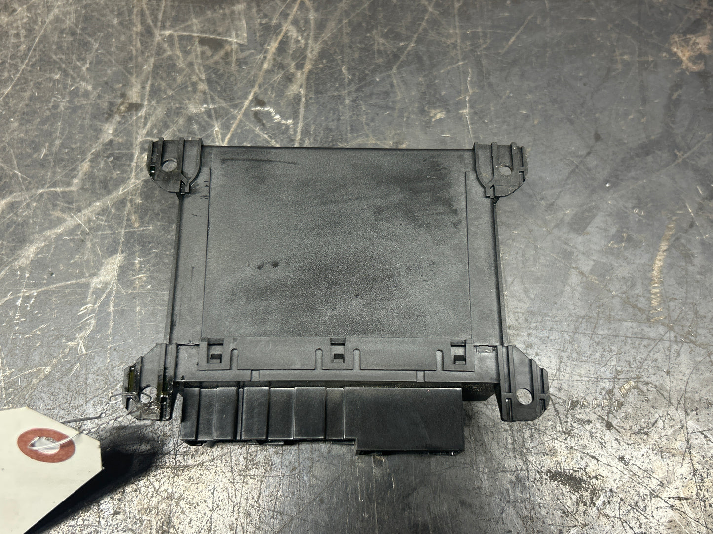 2010-2014 DODGE CHALLENGER SRT8 OEM DOOR CONTROL MODULE COMPUTER 68051931AA