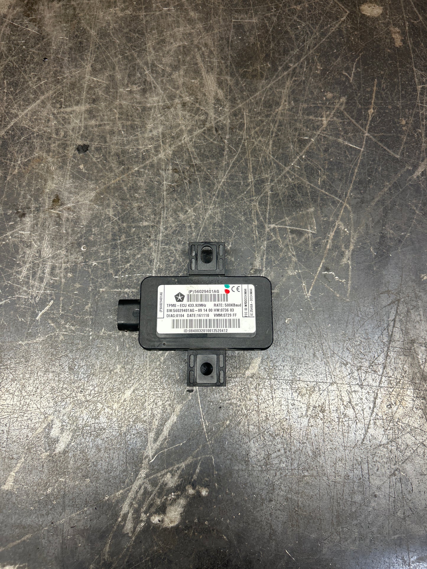 2008-2014 DODGE CHALLENGER SRT8 OEM AIR TIRE PRESSURE MONITOR SENSOR TPMS MODULE