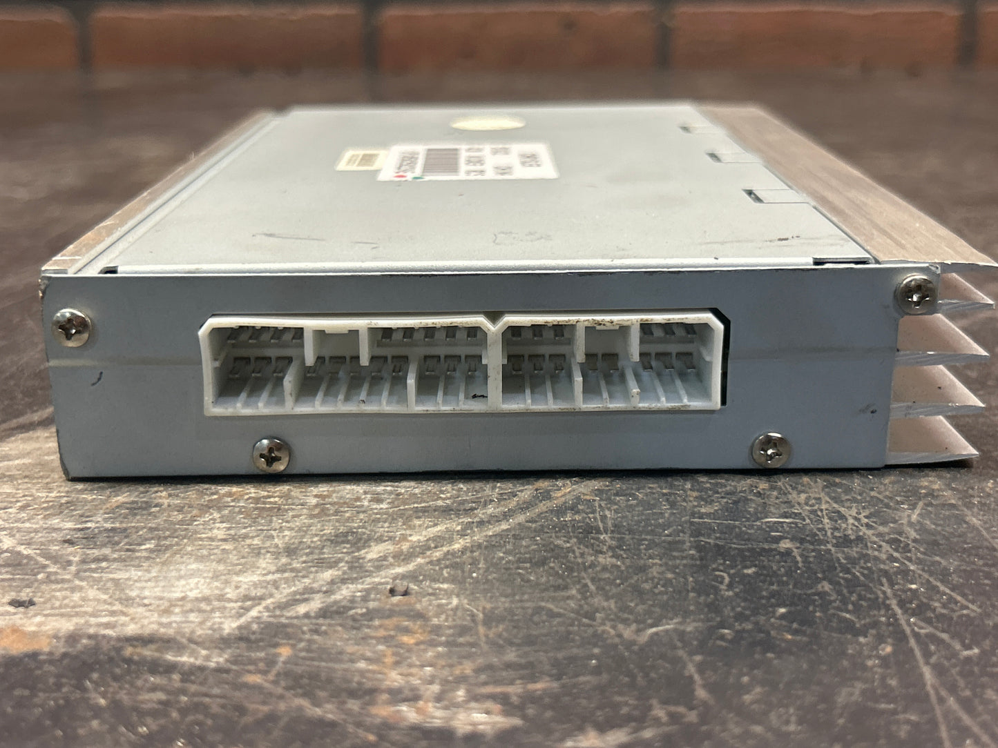 2010-2011 Challenger Charger 300 SRT8 Stereo Amplifier Amp Audio OEM 05035022AE
