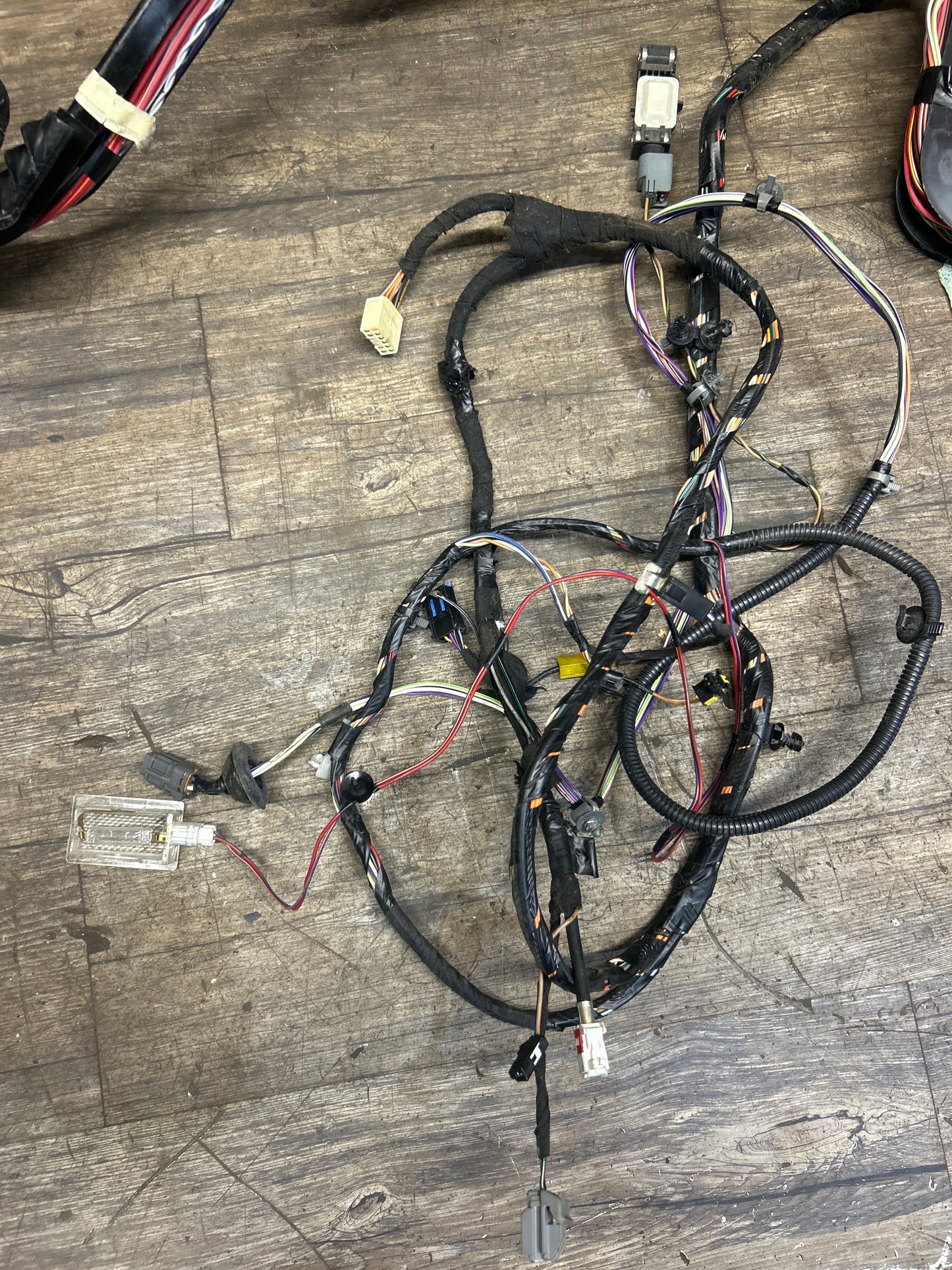 2011 DODGE CHALLENGER SRT8 6.4L OEM BODY WIRE WIRING HARNESS 68064019AC