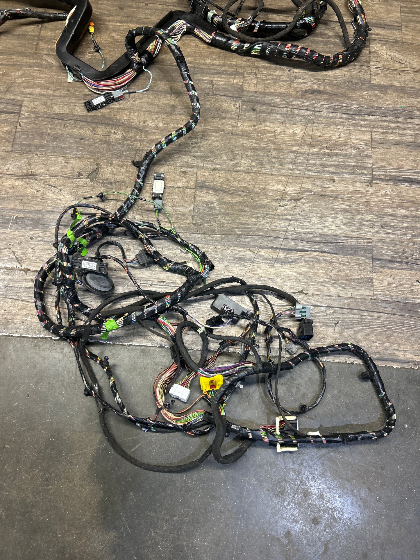 2011 DODGE CHALLENGER SRT8 6.4L OEM BODY WIRE WIRING HARNESS 68064019AC