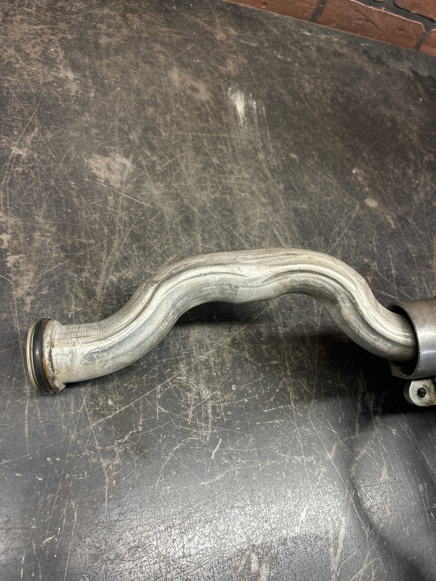 2007-2010 Pontiac Solstice/Saturn Sky 2.0L Turbo Thermostat and housing OEM