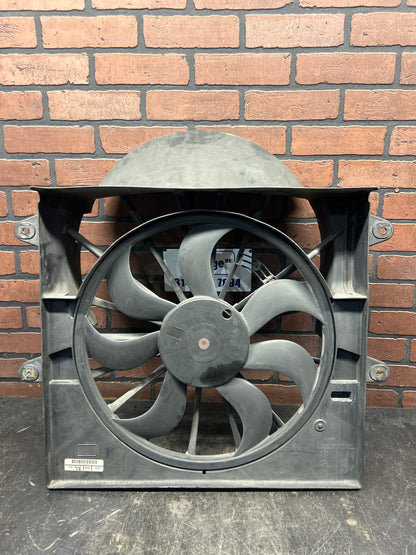 2006-2008 JEEP COMMANDER GRAND CHEROKEE SRT8 COOLING FAN SHROUD ASSEMBLY OE HEMI