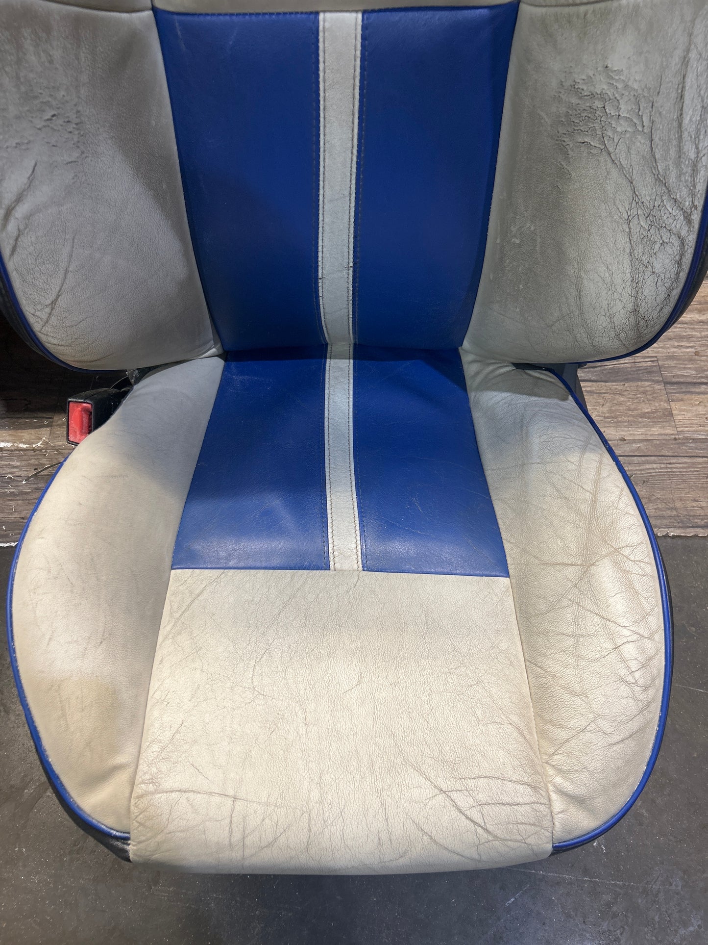 2011 Dodge Challenger SRT8 Inaugural Edition White and Blue Leather Seats OEM