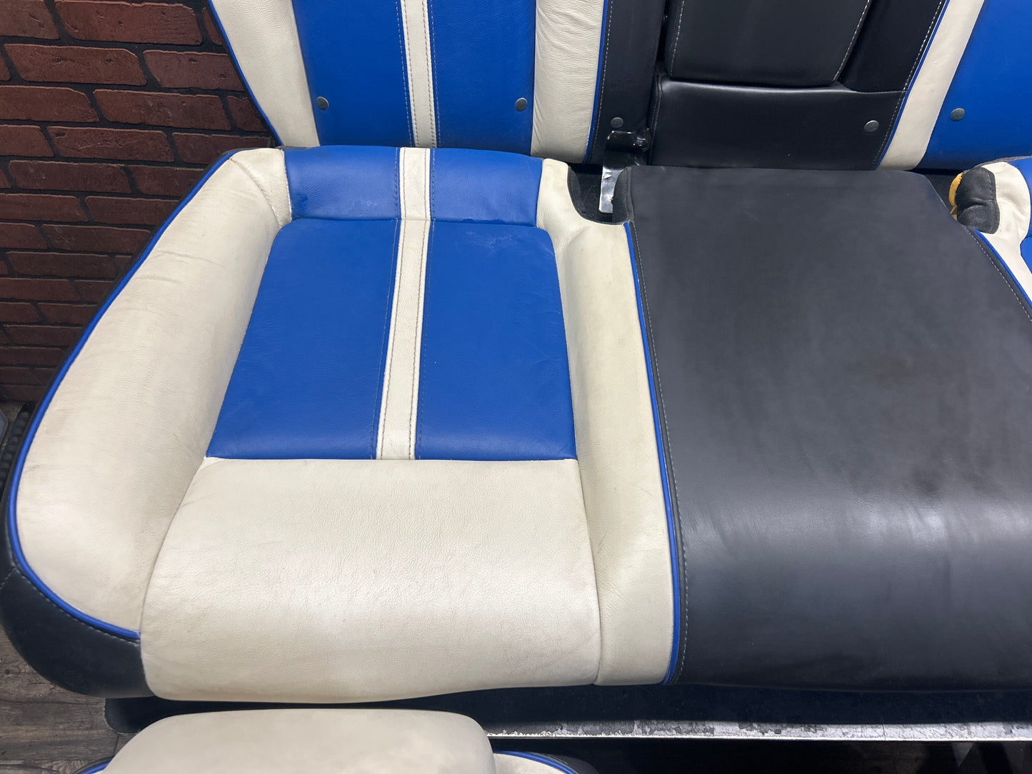2011 Dodge Challenger SRT8 Inaugural Edition White and Blue Leather Seats OEM