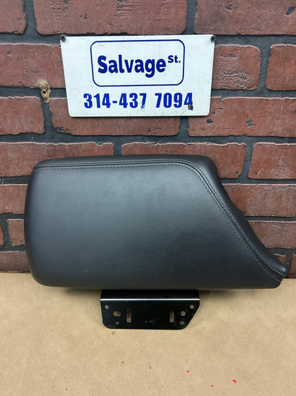 2015-2023 DODGE CHALLENGER FRONT CENTER CONSOLE STORAGE COVER ARMREST BLACK OEM