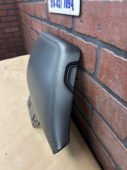 2015-2023 DODGE CHALLENGER FRONT CENTER CONSOLE STORAGE COVER ARMREST BLACK OEM