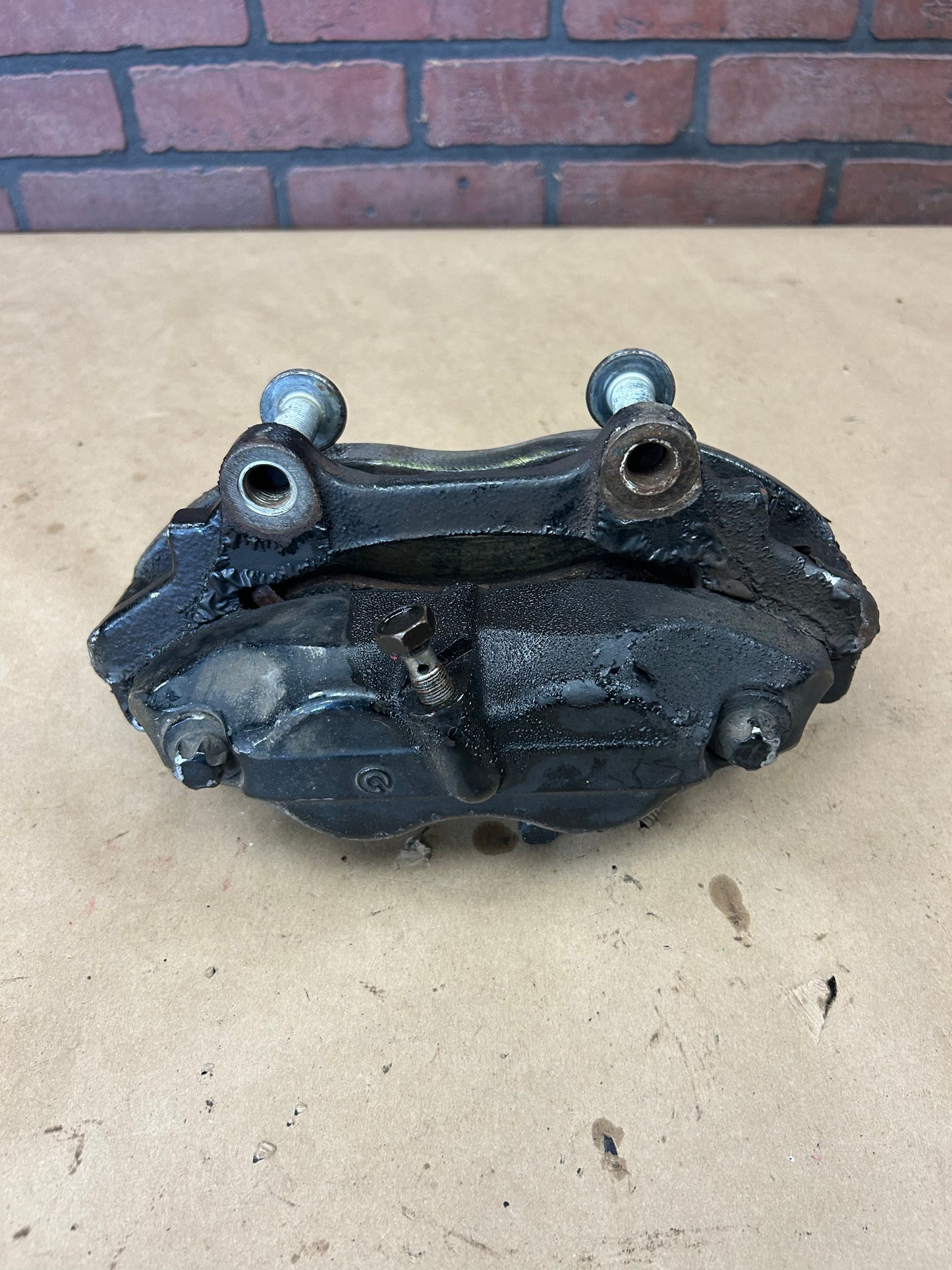 OEM 2005-2020 Dodge Charger Challenger 300 Front Left Brembo Brake Caliper