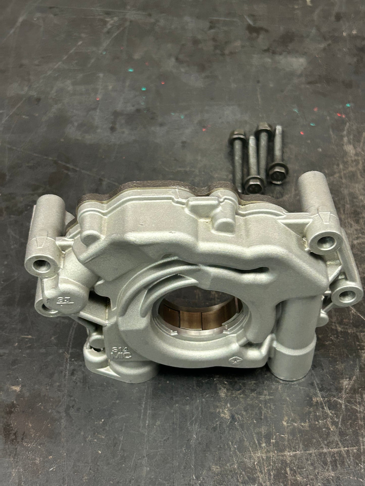 2011-2023 Dodge Charger Challenger 300 6.4l Genuine OEM Oil Pump 05038398AE