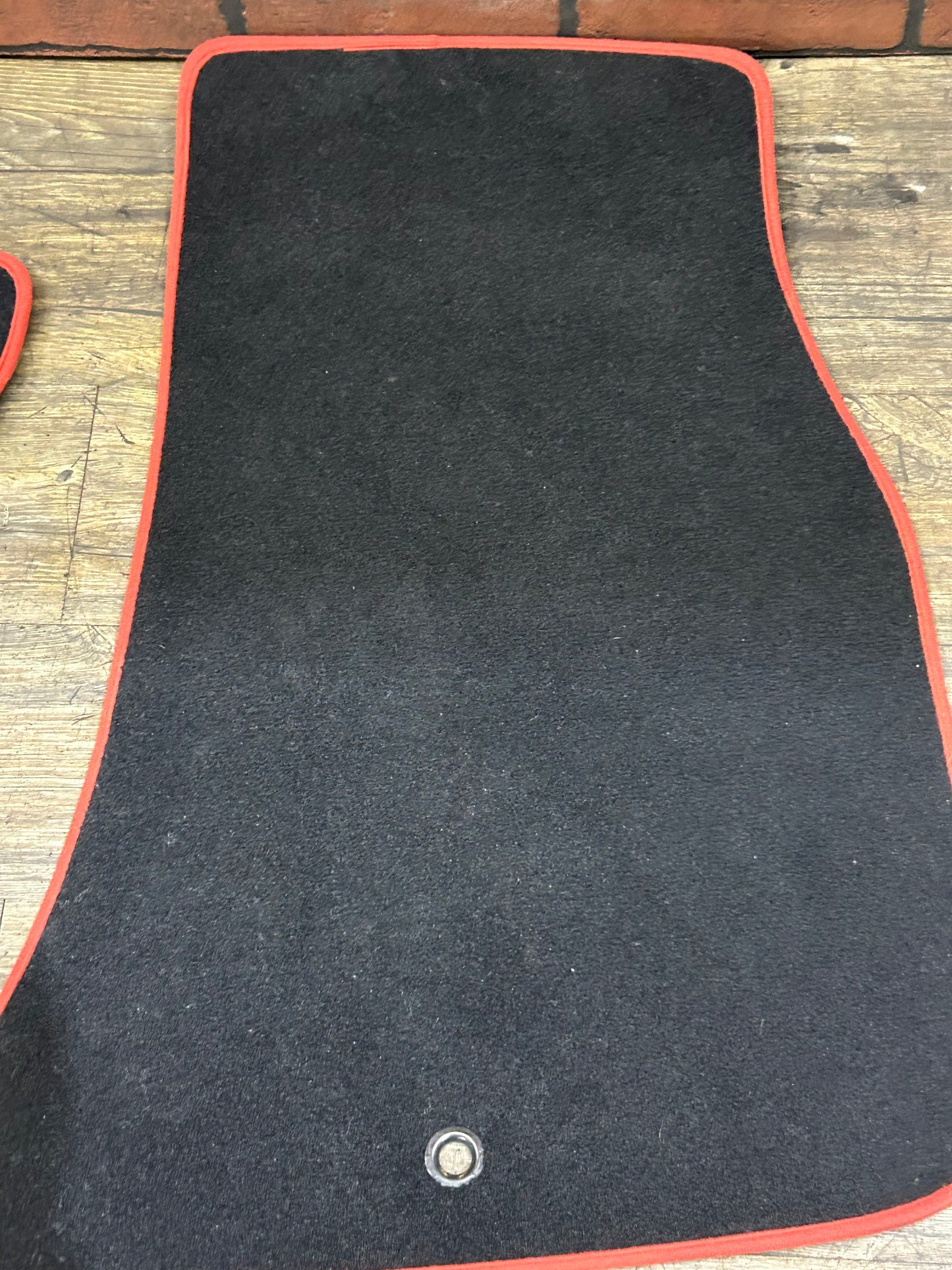 2015-2023 Dodge Challenger SRT Front Driver Passenger & Rear Floor Mat Set Of 4