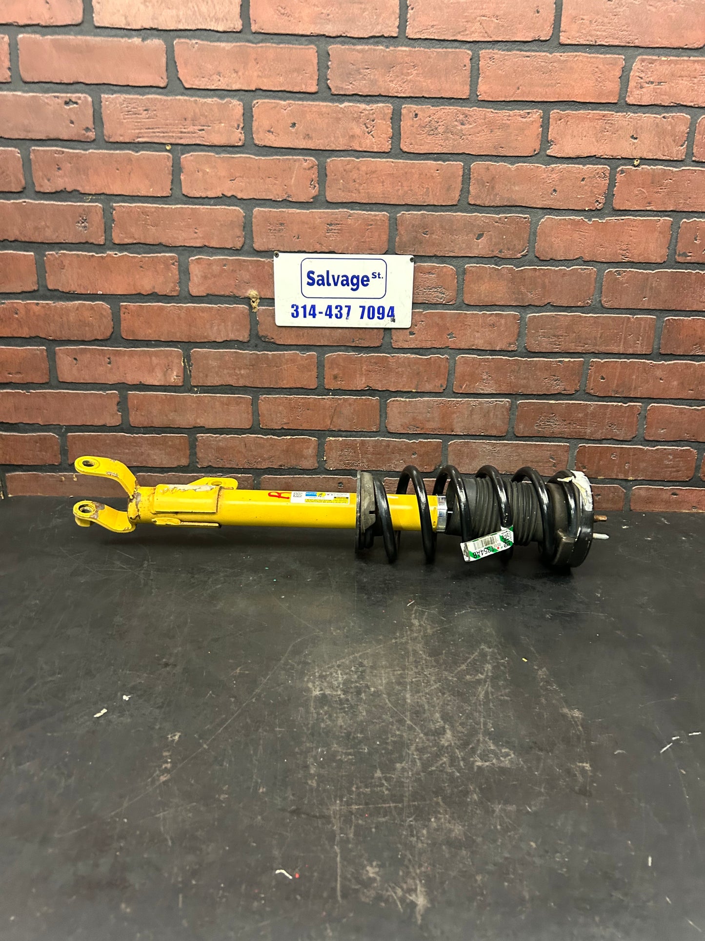 2012-23 DODGE CHALLENGER RWD FRONT RIGHT SHOCK STRUT ABSORBER & COIL SPRING OEM