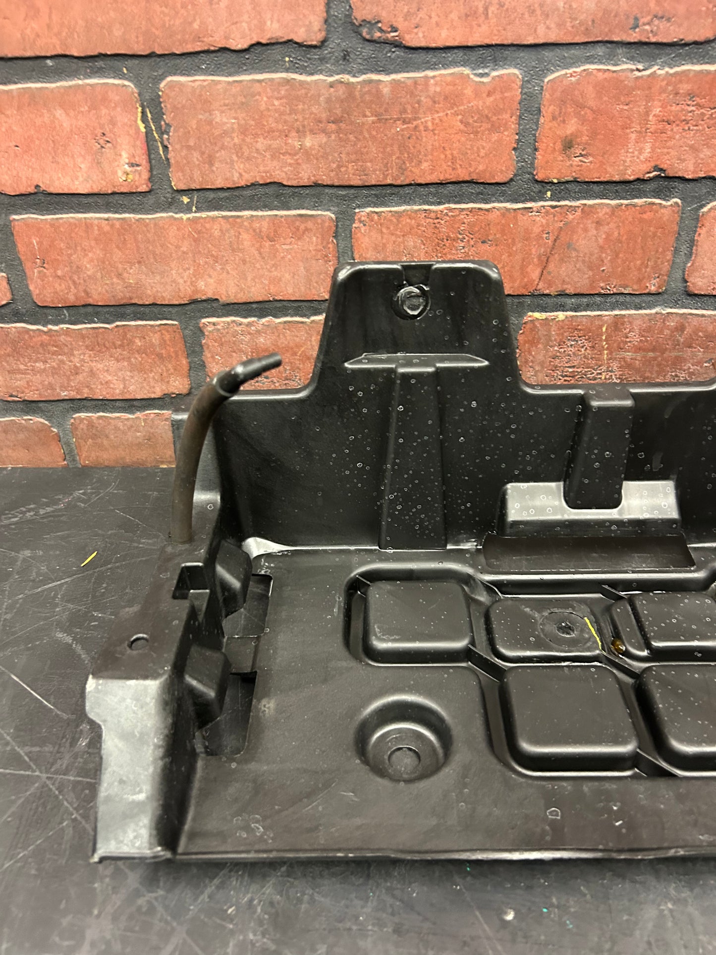 08 - 23 DODGE CHALLENGER BATTERY BOX TRAY HOLDER BRACKET SUPPORT 05112061AK OEM