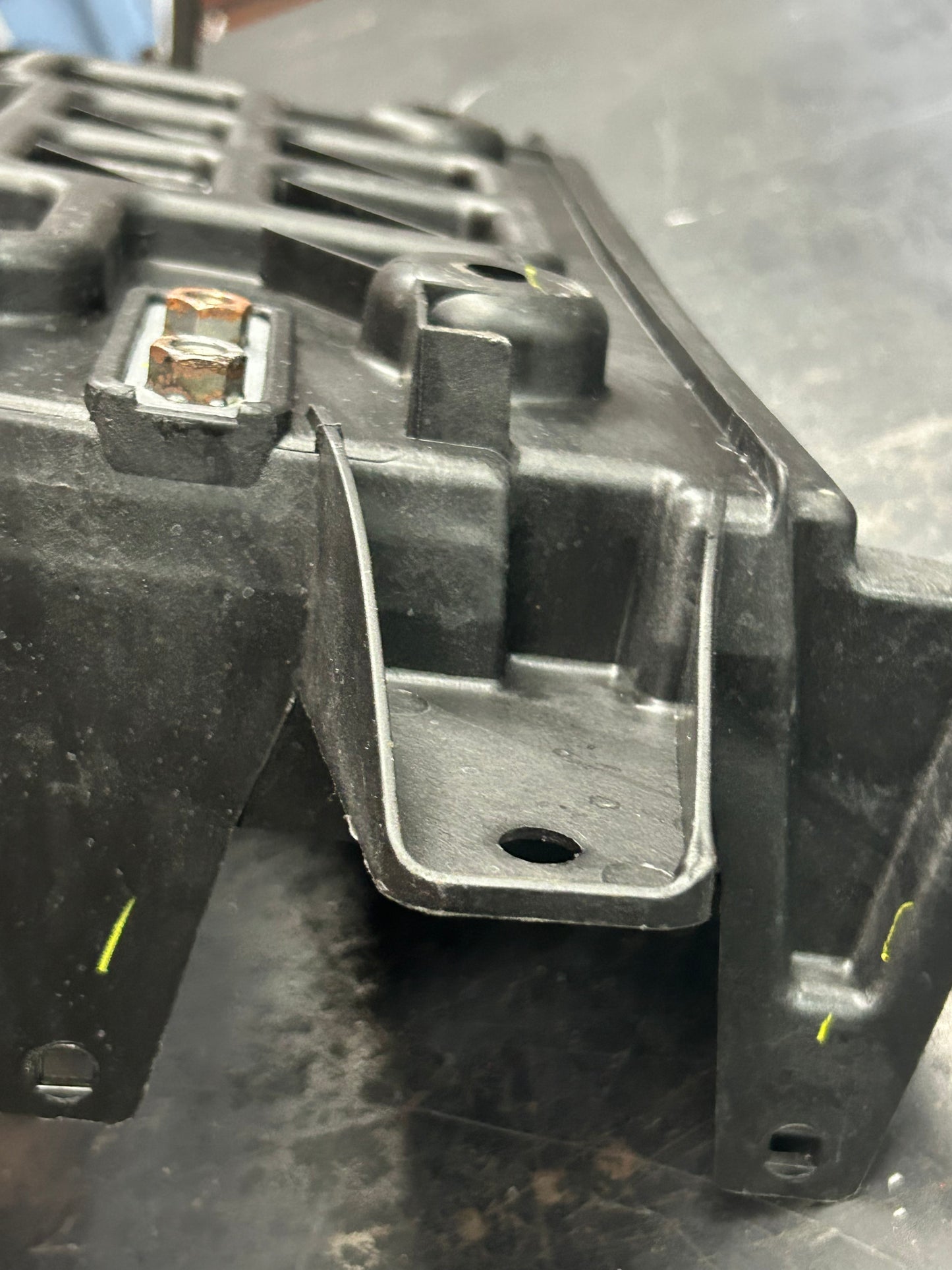 08 - 23 DODGE CHALLENGER BATTERY BOX TRAY HOLDER BRACKET SUPPORT 05112061AK OEM