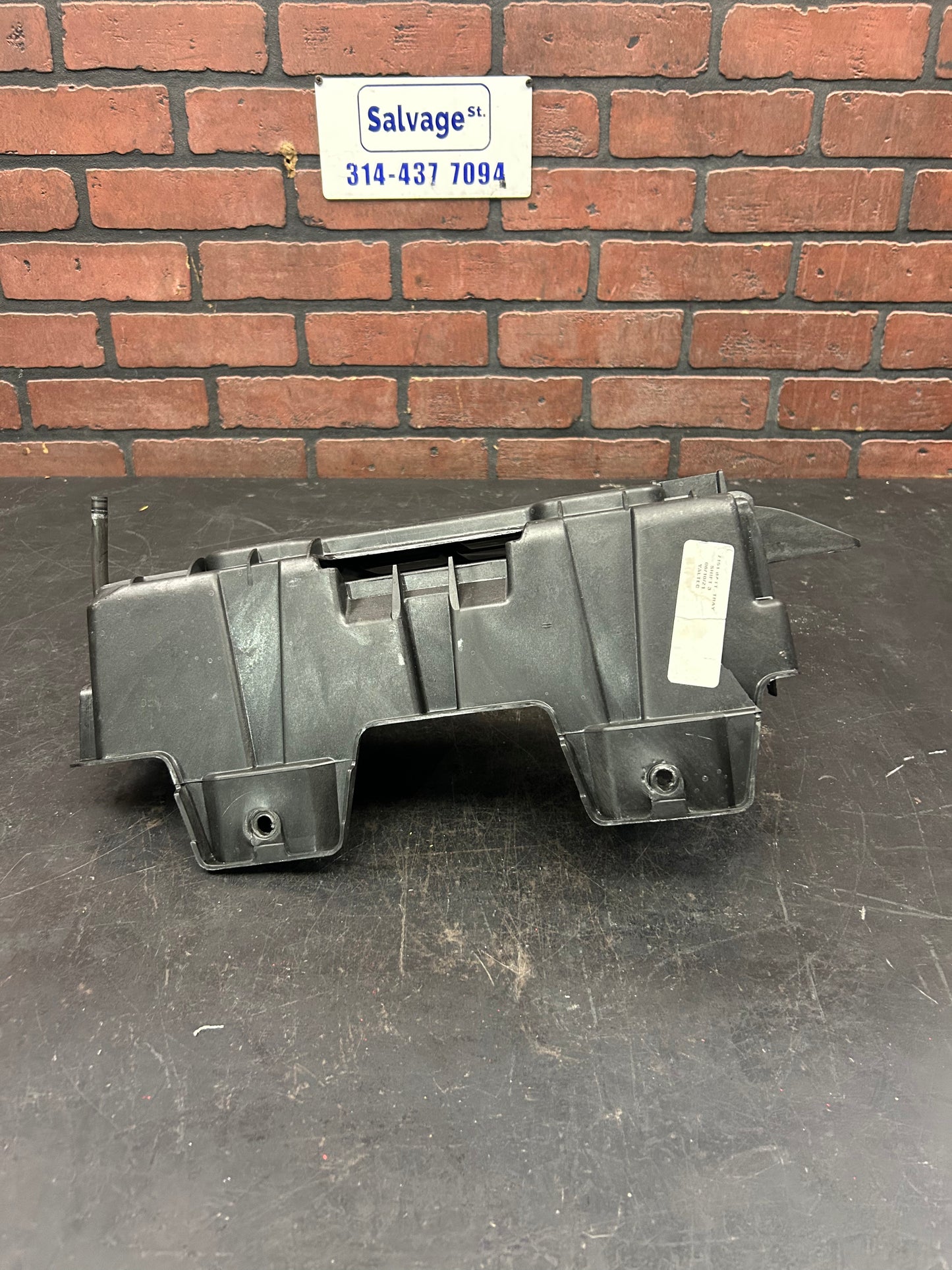 08 - 23 DODGE CHALLENGER BATTERY BOX TRAY HOLDER BRACKET SUPPORT 05112061AK OEM