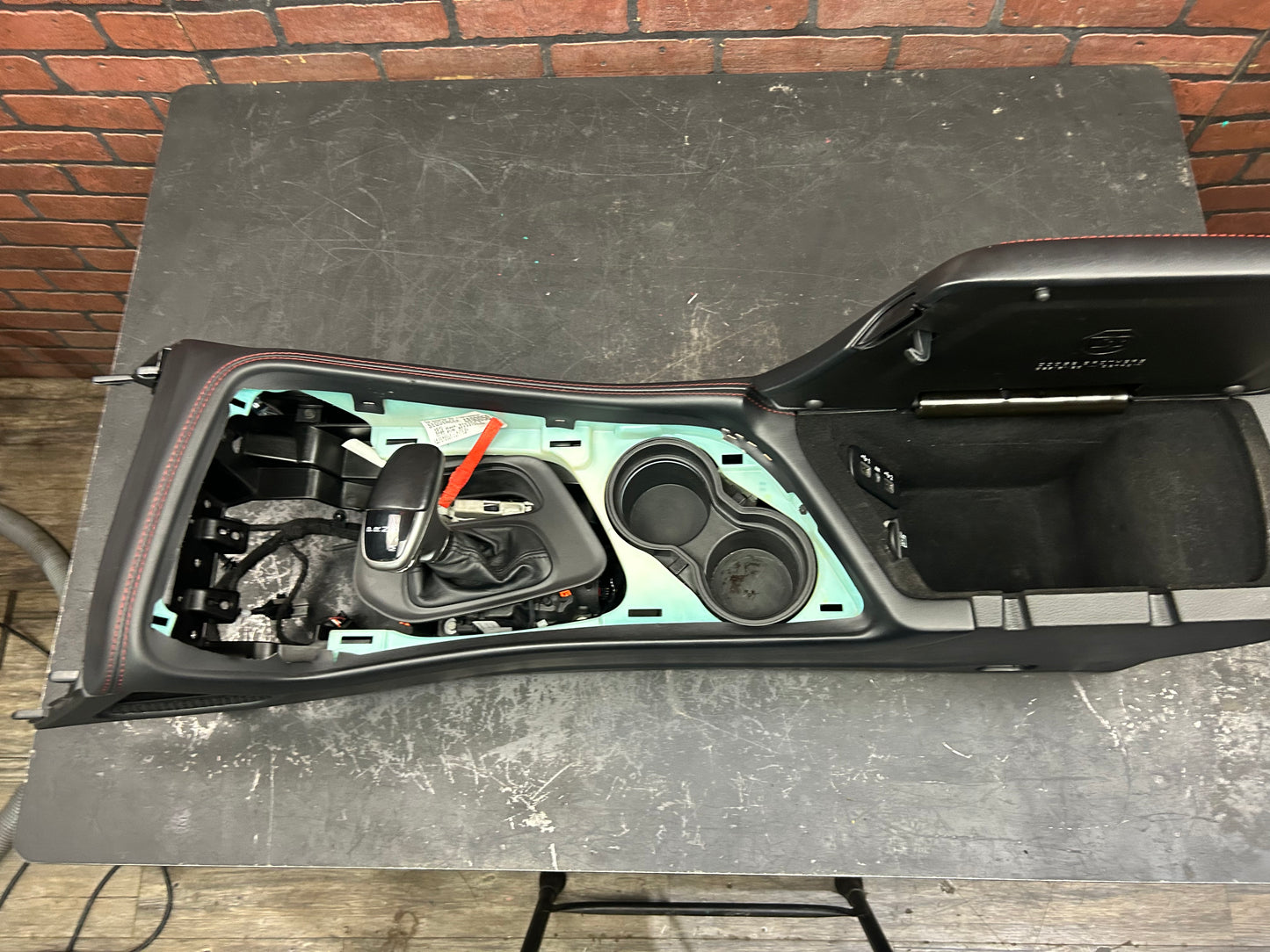 2015-2023 Dodge Challenger SRT Center Console W/AT Gear Selector Shifter OEM 87K