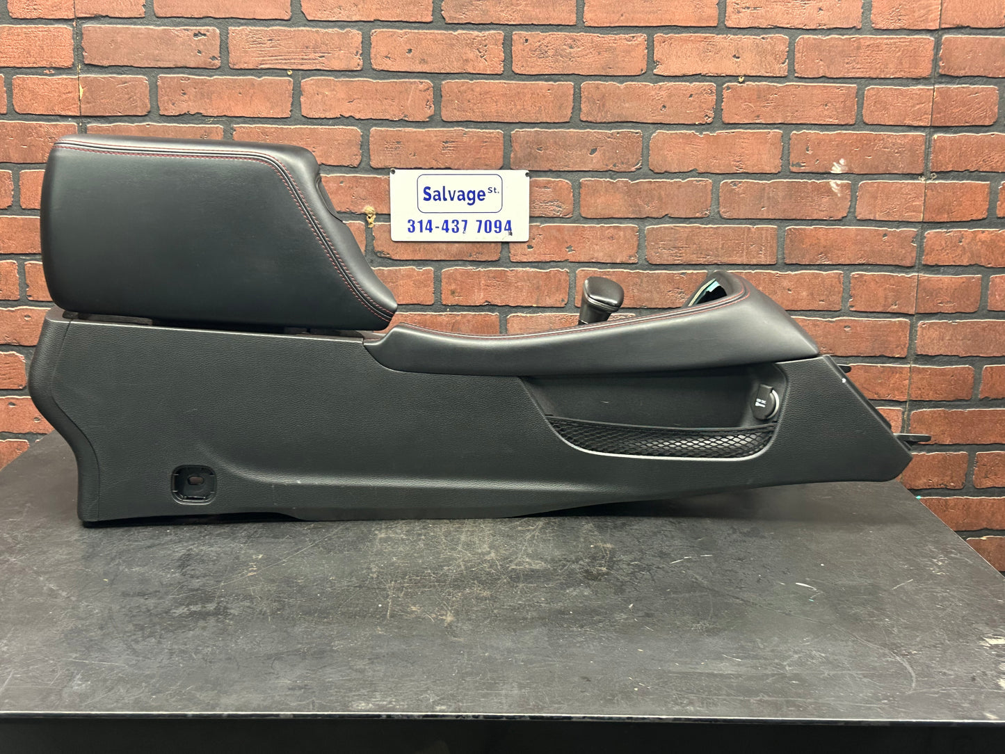 2015-2023 Dodge Challenger SRT Center Console W/AT Gear Selector Shifter OEM 87K