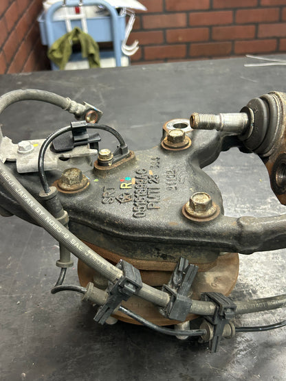 15-23 CHALLENGER CHARGER SRT OEM FRONT PASSENGER RH SUSPENSION SPINDLE KNUCKLE