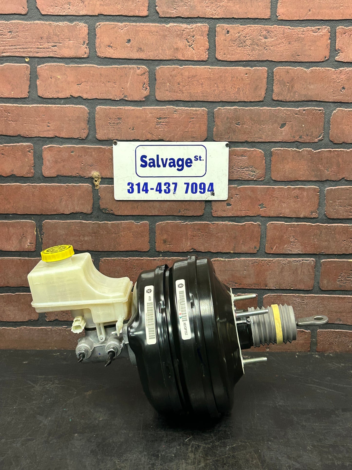 11-23 Dodge Charger Challenger Power Brake Booster W/ Master Cylinder 68533442AA