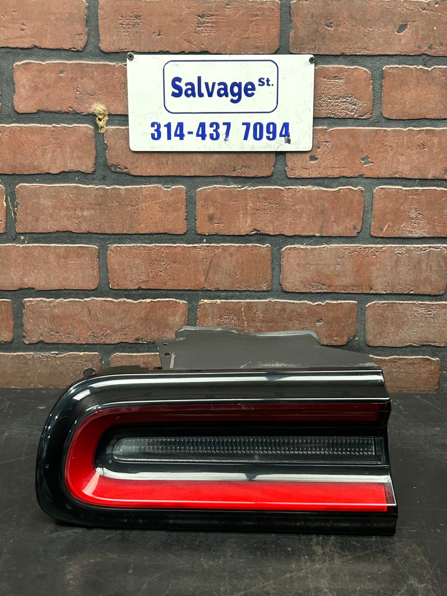 2015-2023 DODGE CHALLENGER TRUNK LID CENTER LH RH TAILLIGHT LAMP SET OF 3 OEM