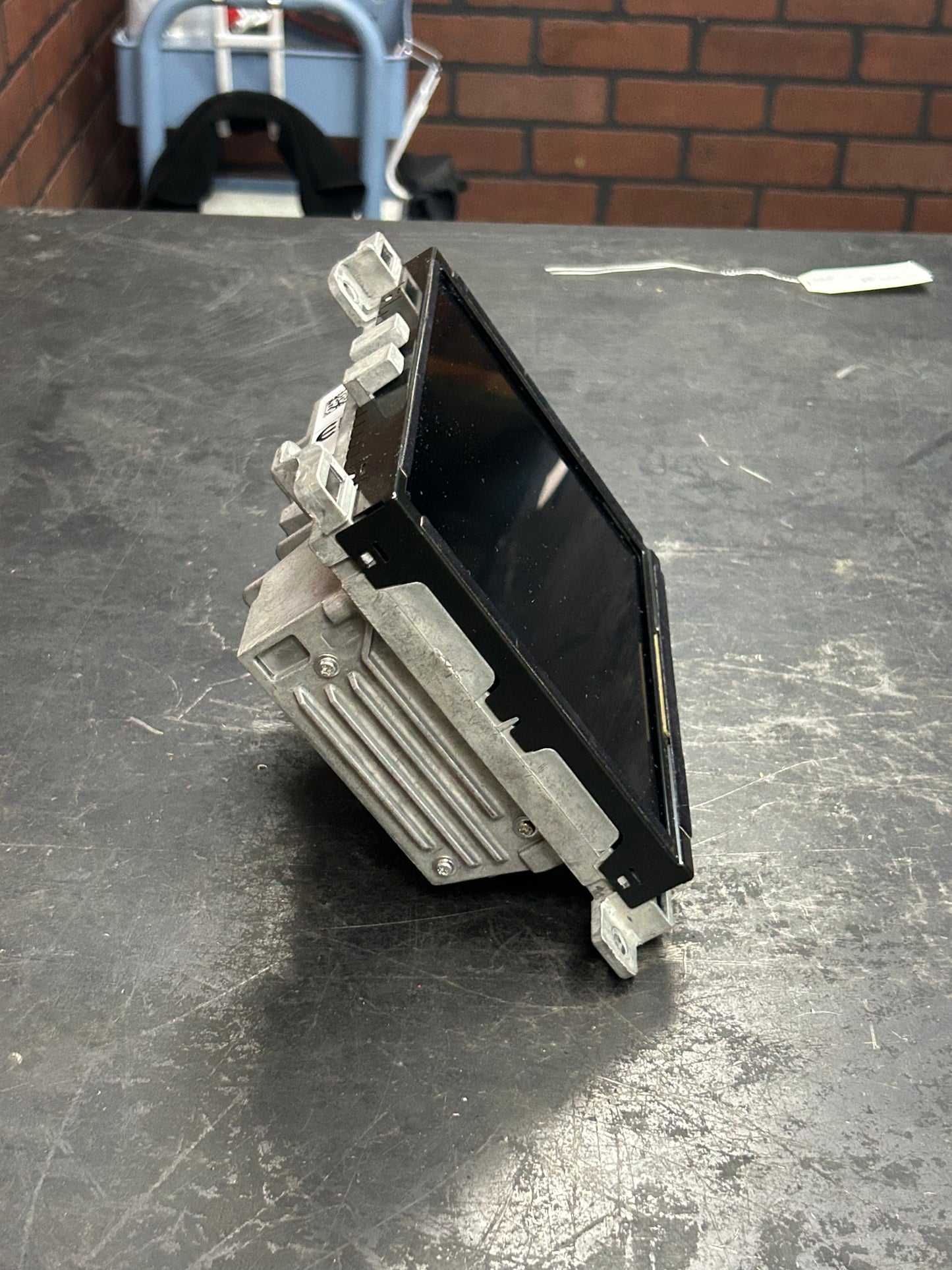 21-22 Charger Challenger 300 UConnect 8.4 Display Radio Head Unit 68472642AE OEM