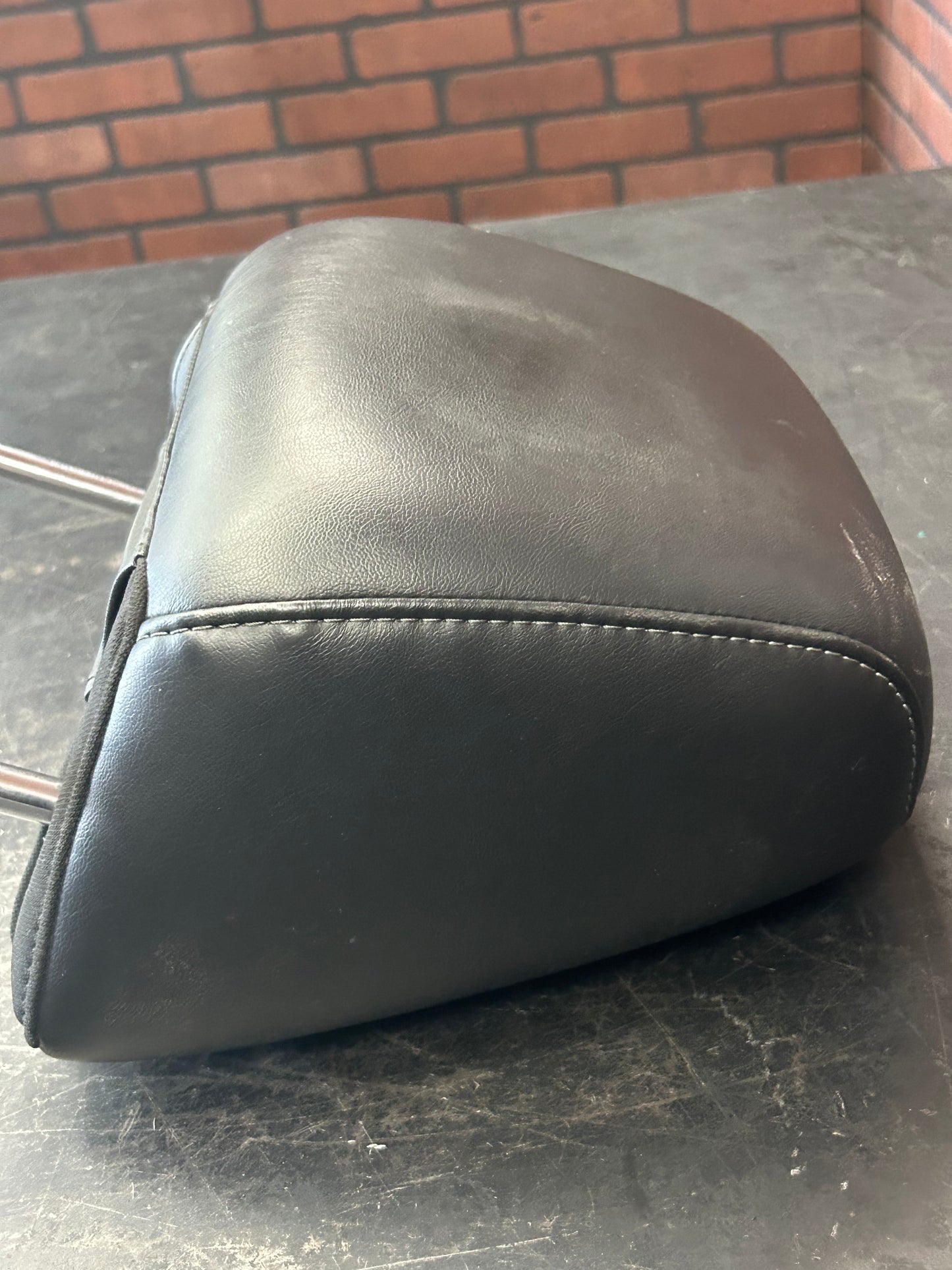 2015 - 2023 DODGE CHARGER FRONT SEAT HEAD REST HEADREST OEM BLACK