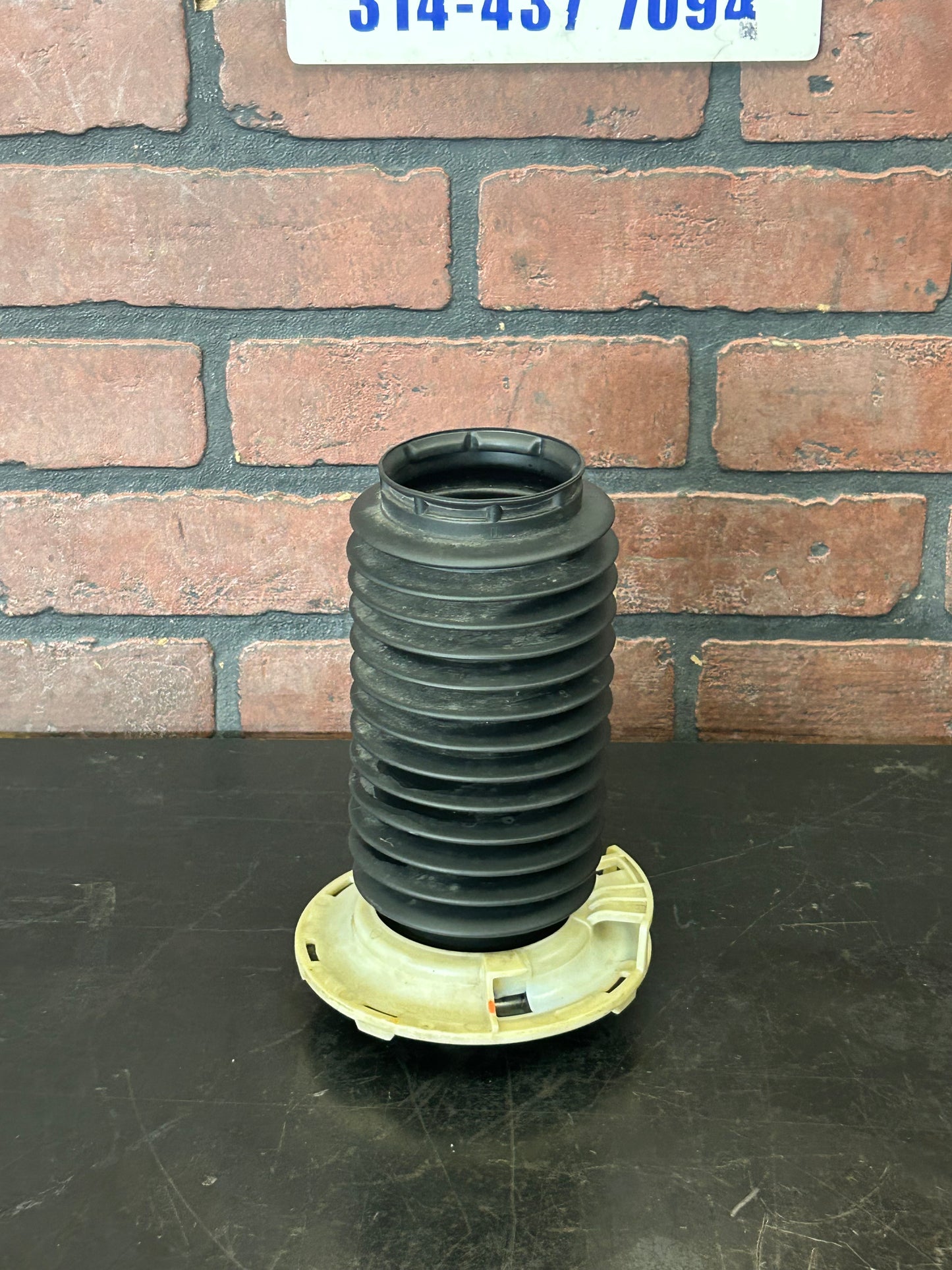 2016-2020 HONDA FIT FWD FRONT RIGHT SIDE SHOCK STRUT ABSORBER & COIL SPRING OEM