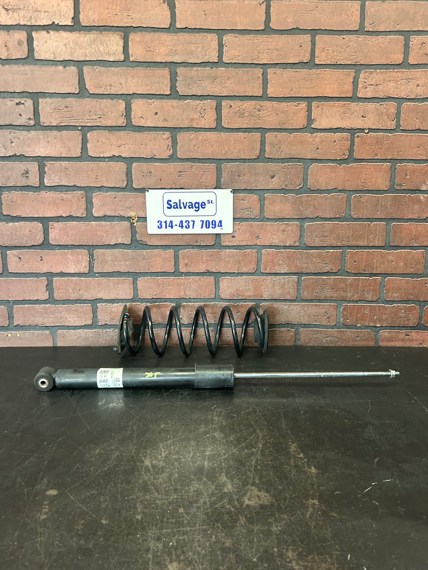 2016-2020 OEM HONDA FIT LX LEFT RIGHT REAR SHOCK STRUT COIL SPRING PAIR SET 32K