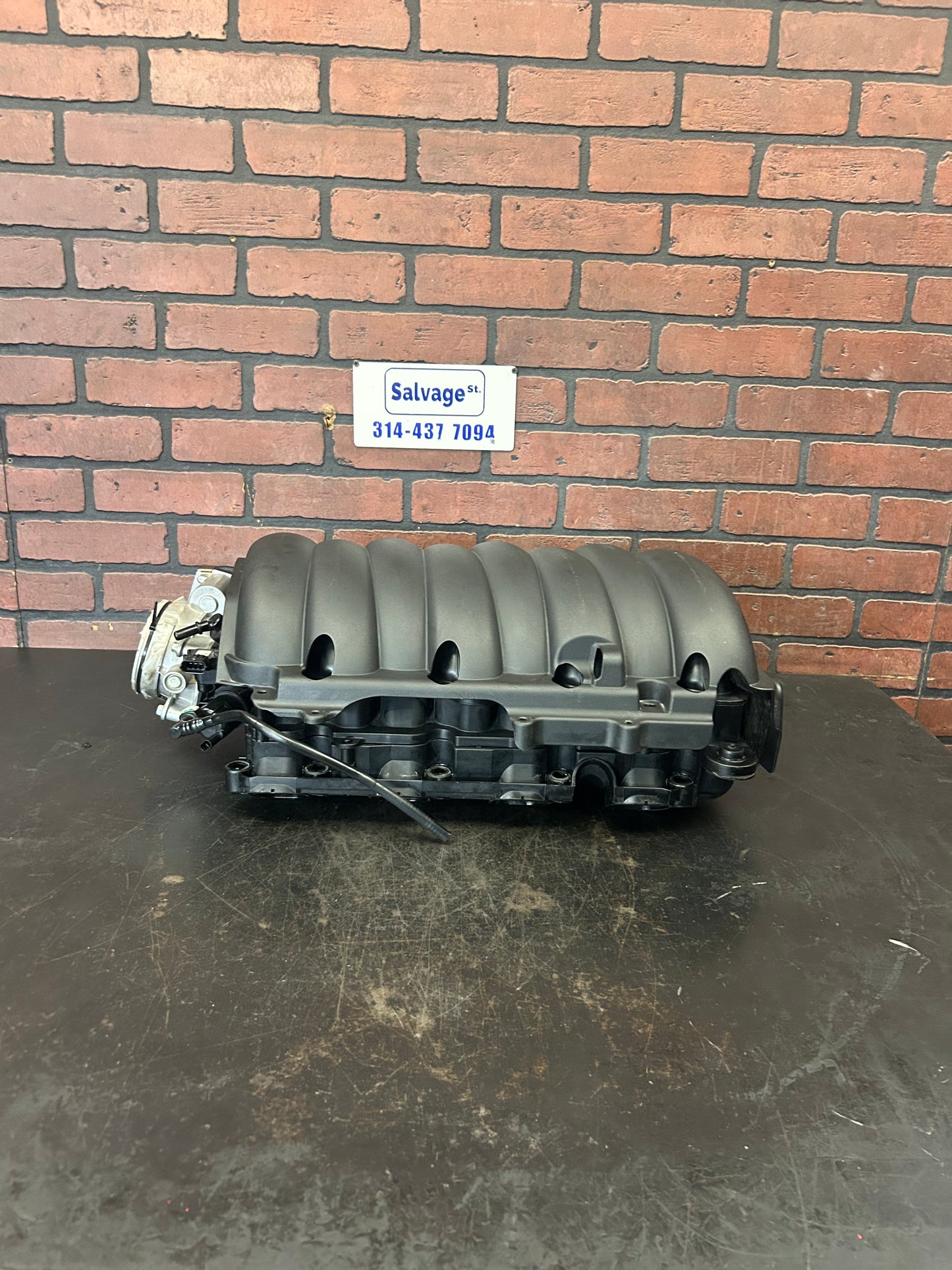 15-20 GMC YUKON XL DENALI OEM 6.2L ENGINE INTAKE MANIFOLD W/ THROTTLE BODY