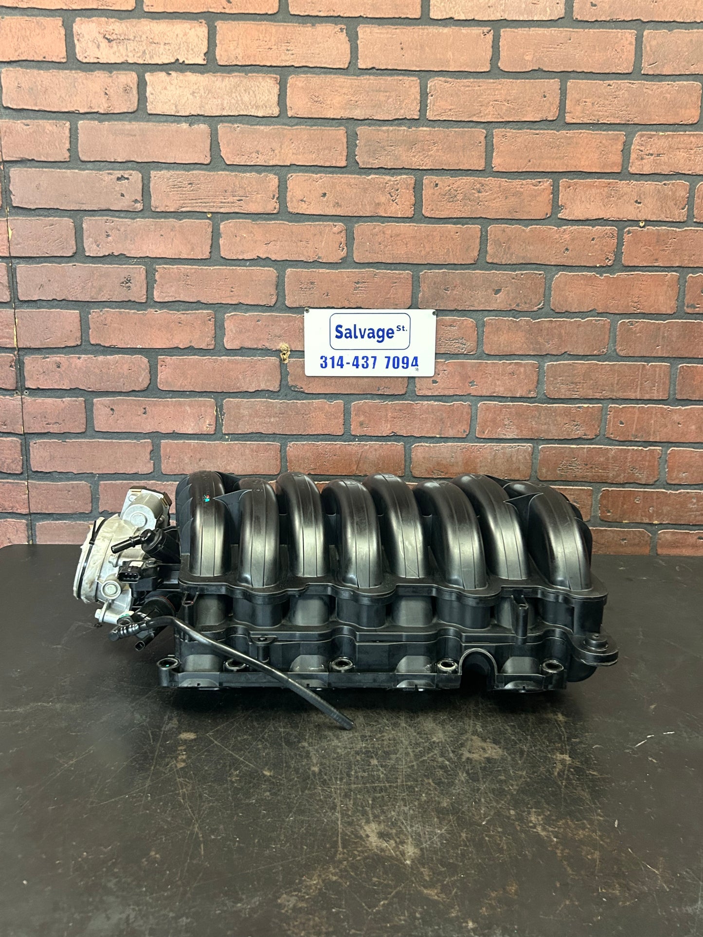15-20 GMC YUKON XL DENALI OEM 6.2L ENGINE INTAKE MANIFOLD W/ THROTTLE BODY