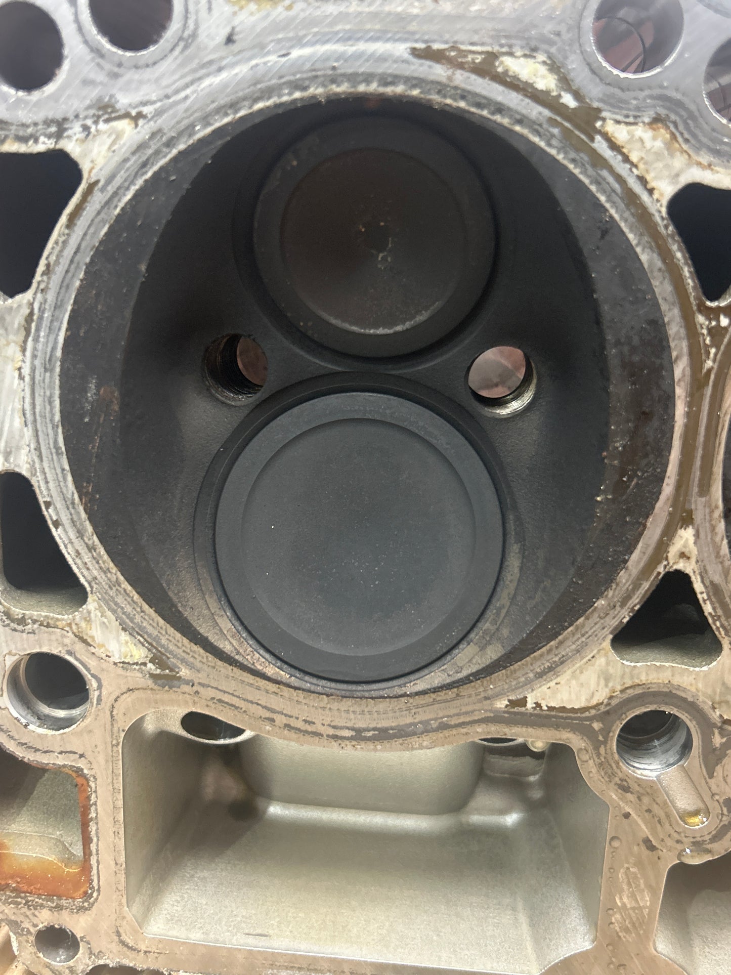 2011-2026 Dodge Jeep Chrysler 6.4 Hemi OEM Passenger RH Cylinder Head 05037369BD