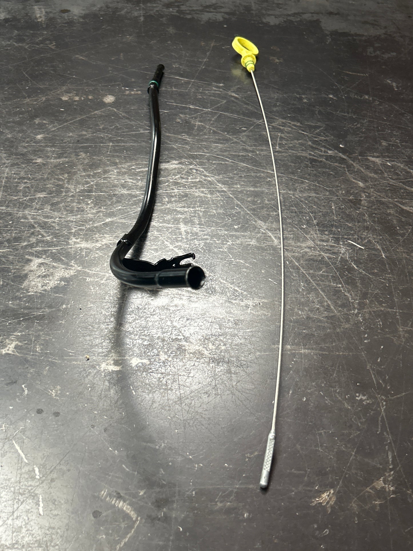 06-23 DODGE CHALLENGER SRT8 ENGINE OIL LEVEL INDICATOR TUBE DIP STICK