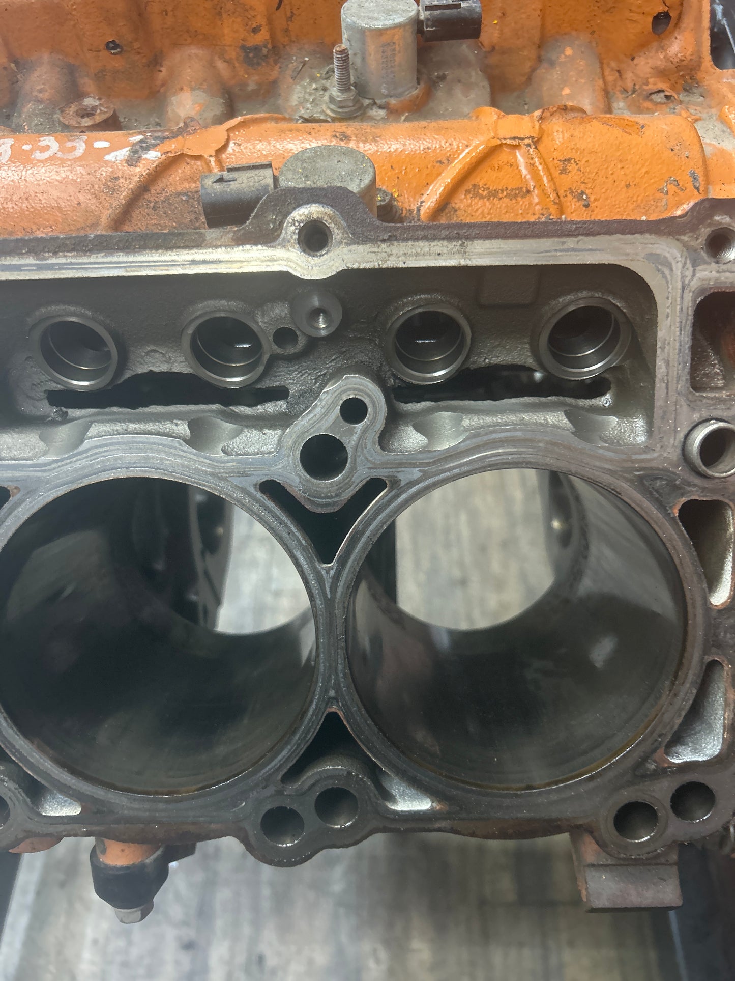 Charger Challenger Grand Cherokee SRT8 6.4L Hemi Bare Engine Block 05037473BF