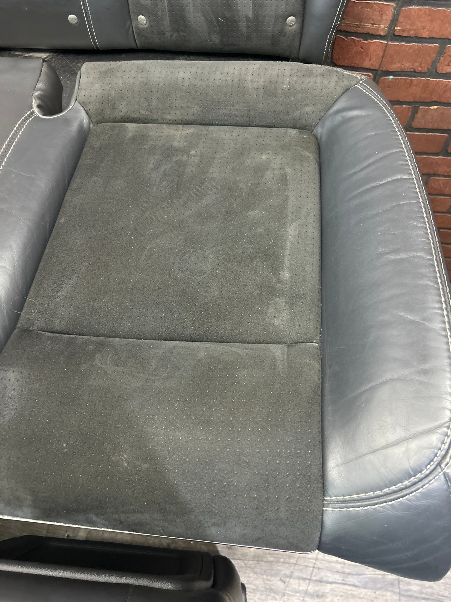 2008-2014 Dodge Challenger SRT8 Full Complete Front Rear Seat Set Leather OEM
