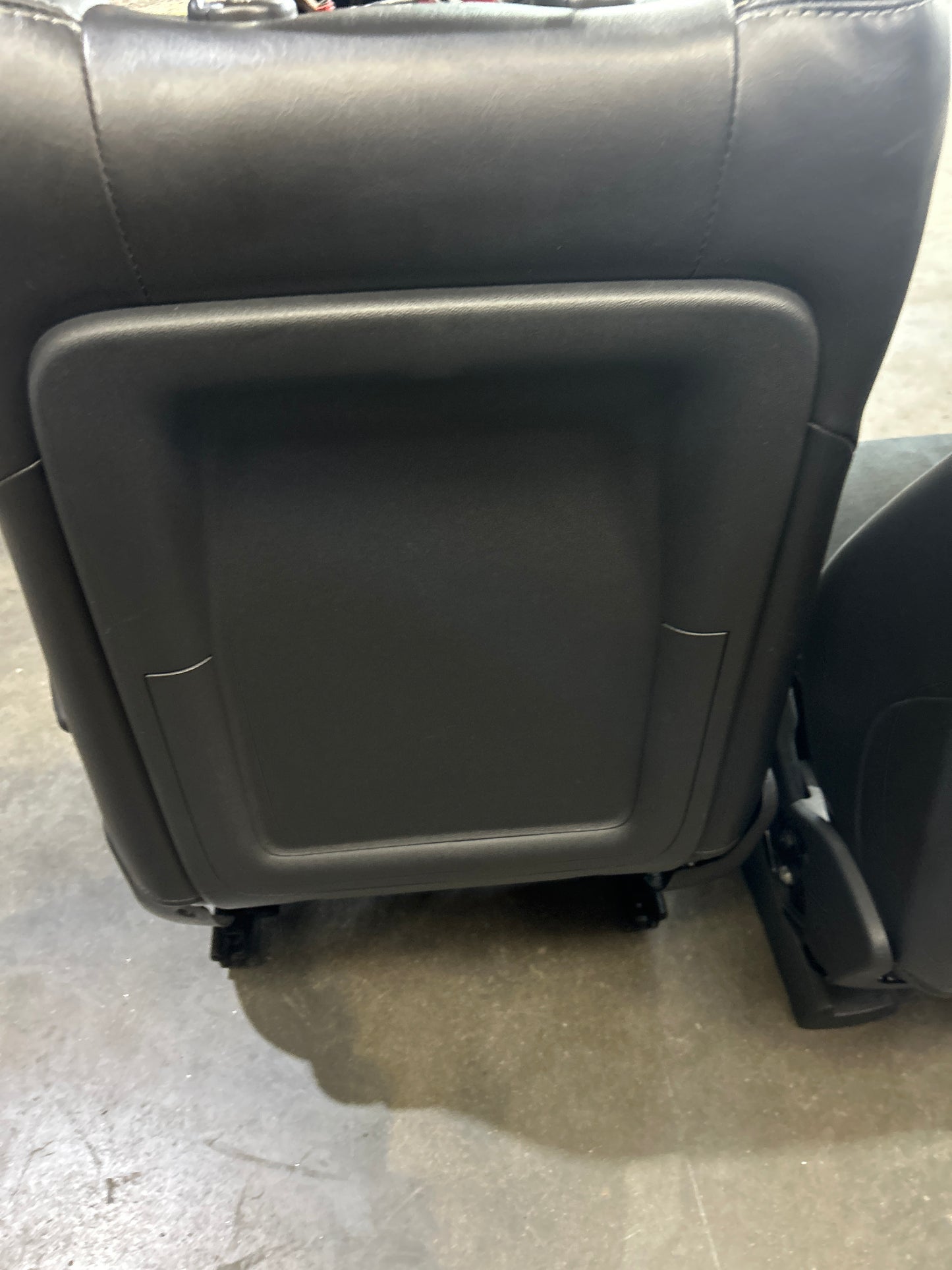 2008-2014 Dodge Challenger SRT8 Full Complete Front Rear Seat Set Leather OEM