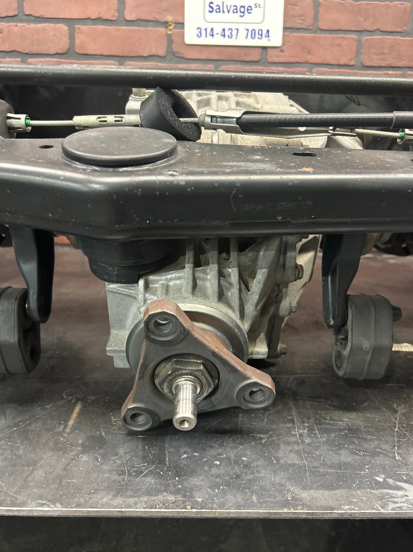 09-14 Challenger Charger 300 SRT8 3.06 LSD Getrag Differential Rear End Cradle